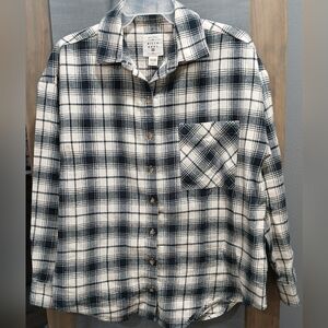 VILA Women's Monochrome Plaid Button Down Shirt